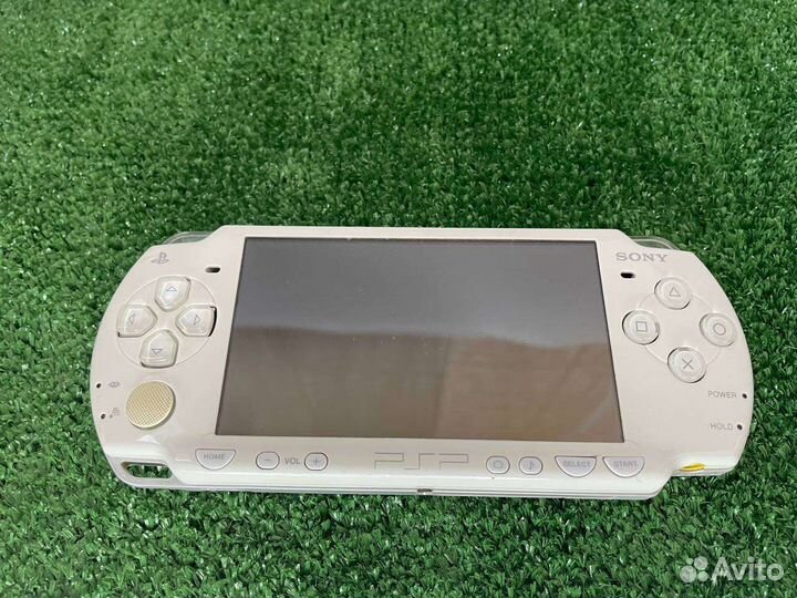 Sony psp 1008 / 30 игр прошитая