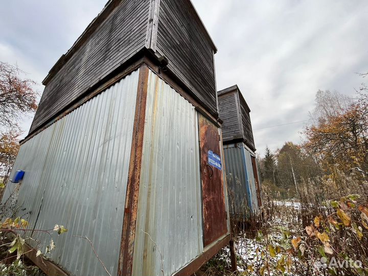 Вагончик бытовка. 2 металлических и 2 деревянных