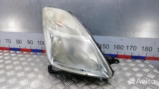Фара правая toyota prius XW20 (SML02MU01)