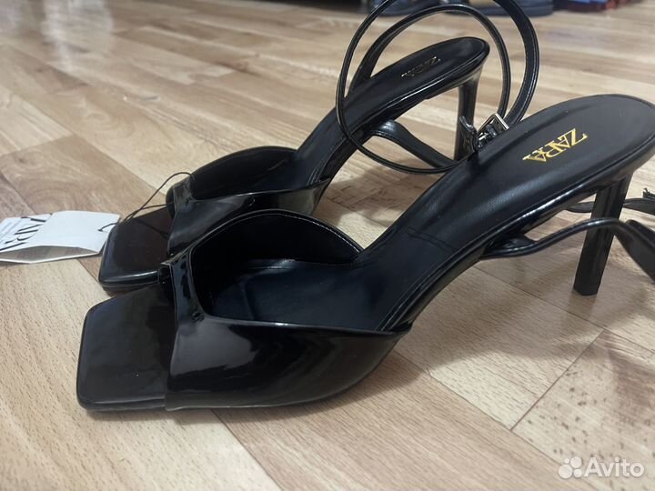 Босоножки zara