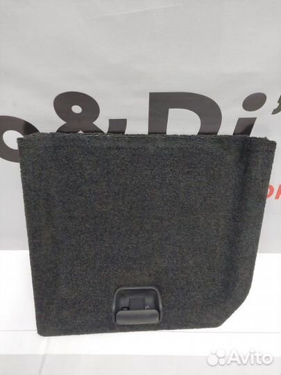 Обшивка багажника задняя Land Rover Vogue L322