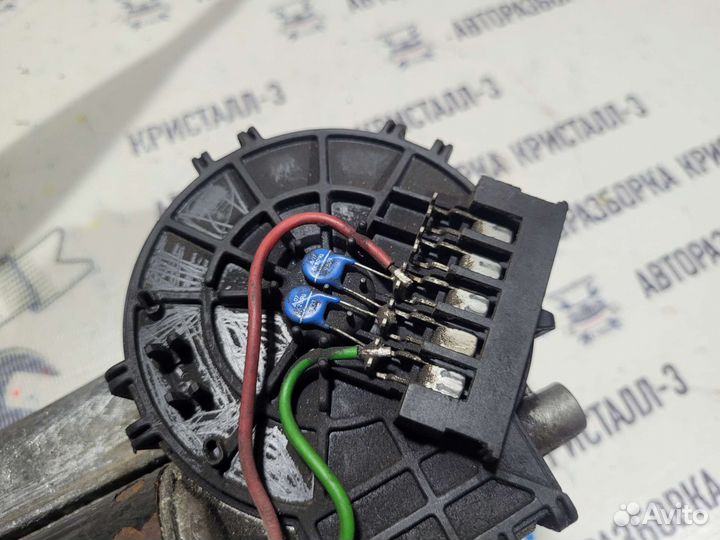 Трапеция стеклоочистителя mercedes w210