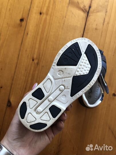 Сандали для мальчика 24