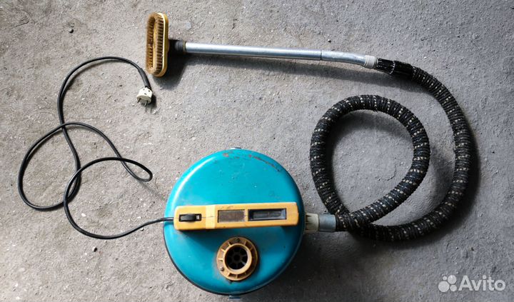 Пылесос вихревой Витязь-М пнв-600 СССР Рабочий