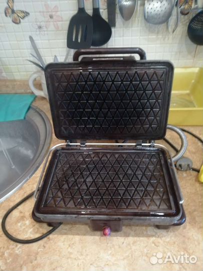 Электрическая вафельница бу СССР
