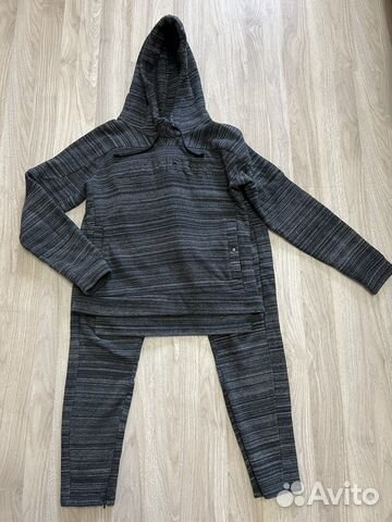 Утепленный спортивный костюм reebok женский