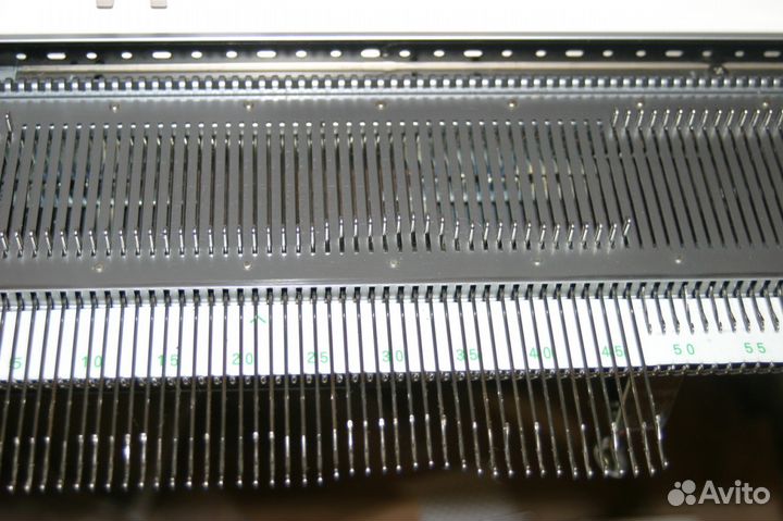 Вязальную машинку Brother KH-930 Электронная