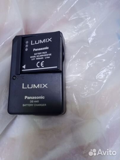 Компактный фотоаппарат