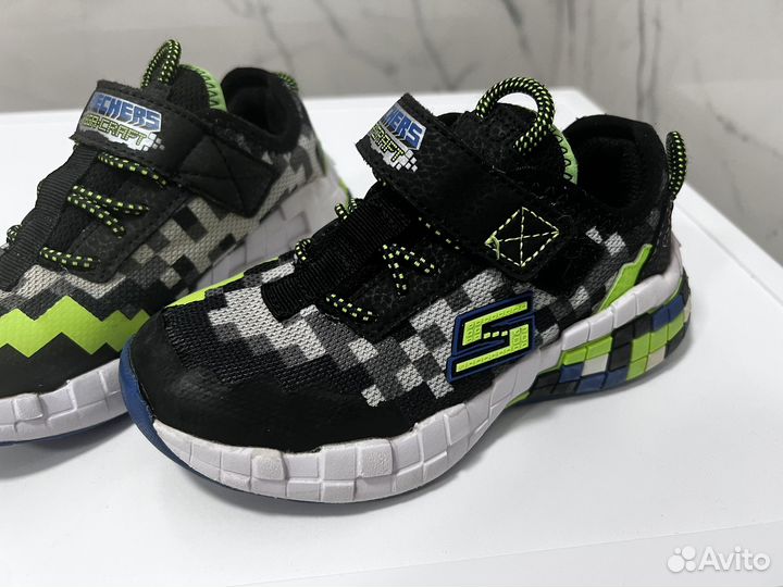 Кроссовки skechers