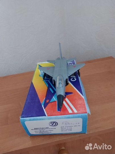 Модель самолёта Су-15