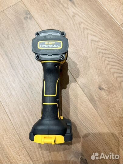 Dewalt dcf870