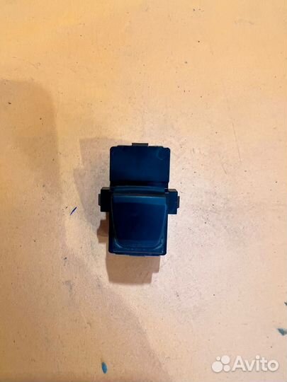 Кнопка стеклоподъемника на Hyundai Creta