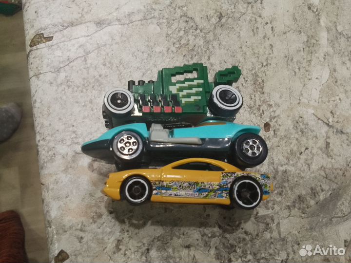 Машинки hot wheels
