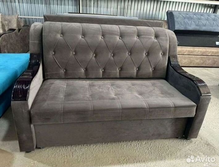 Прямой мини диван в наличии не б/у