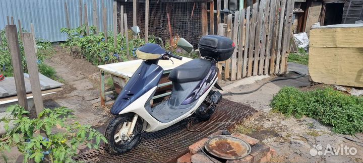 Скутер Honda dio