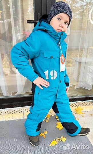Зимний комбинезон для мальчика 140 новый