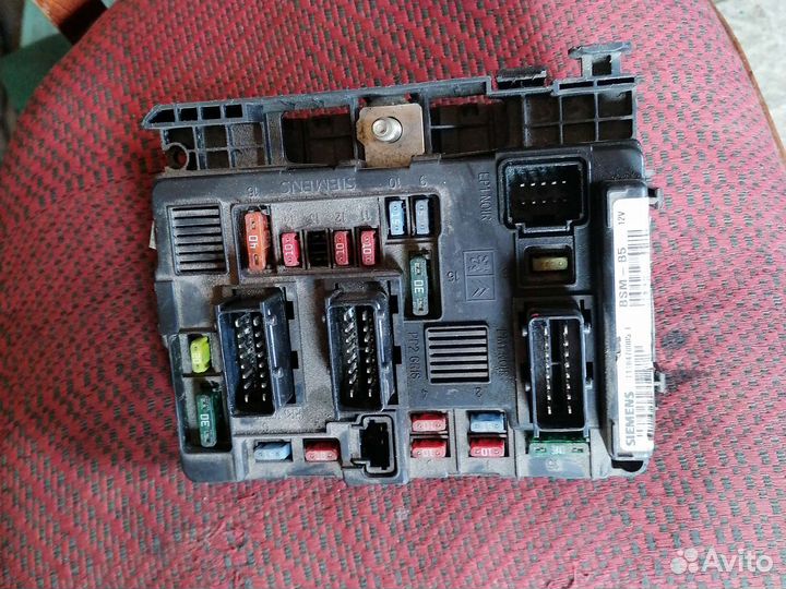 Блок предохранителей пежо 406,307