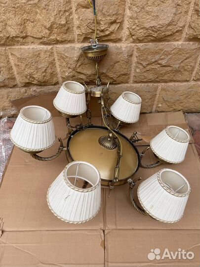 Люстры бра