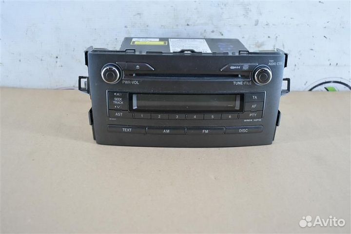 Мультимедиа Toyota Auris 1 поколение 1ZR 2006