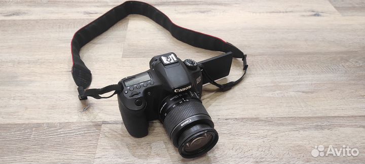 Зеркальный фотоаппарат Canon 60d