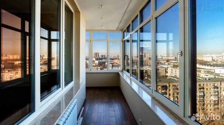 Остекление балконов под ключ