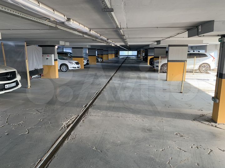 Машиноместо, 15 м²