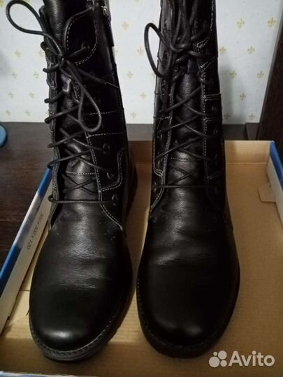 Ботинки новые 40 размер