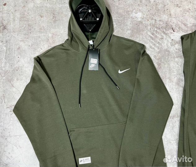 Спортивные костюмы Nike