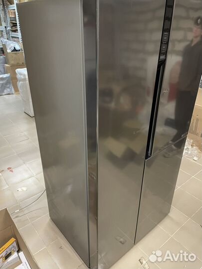 Холодильник бу Lg (side-by- side)