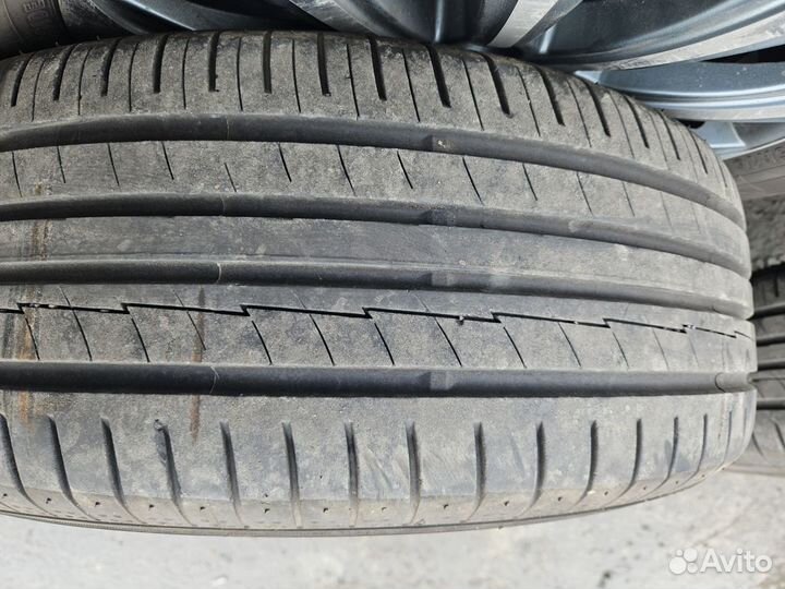 Шины yokohama 215/65 r16 летние, вместе с дисками