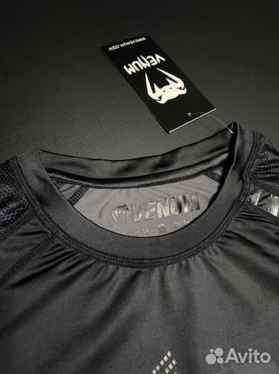 Рашгард Venum