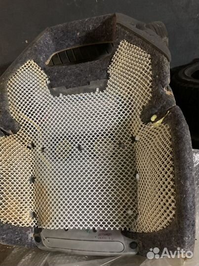 Спинка Mercedes Benz SL R231 A2319101106