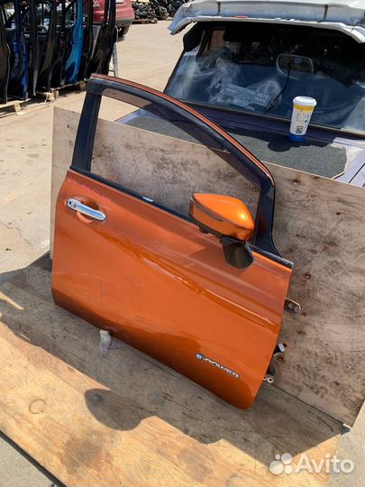 Дверь передняя правая Nissan note HE12