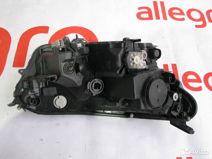 Toyota Rav 4 IV фара левая передняя 2015+