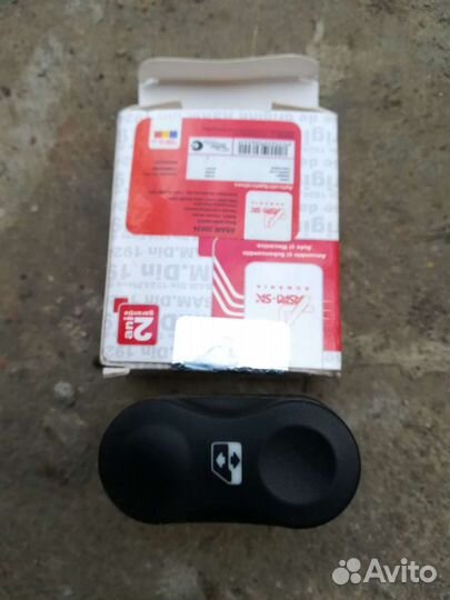 Выключатель стеклоподьемника Рено Логан