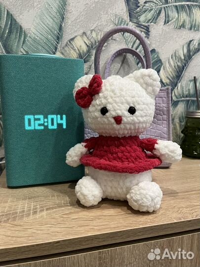 Игрушка вязаная Hello Kitty