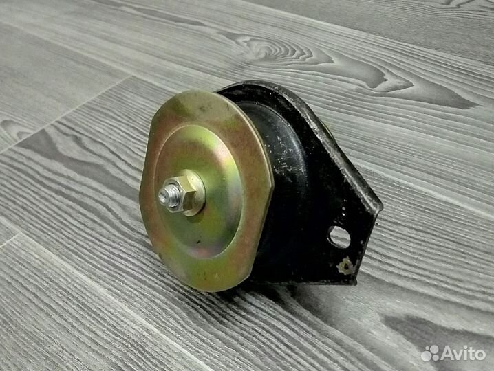Опора двигателя ваз 2110 2111 2112 Priora левая