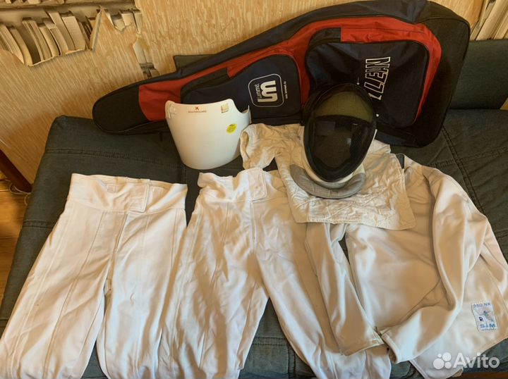 Фехтовальный костюм