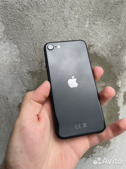 iPhone SE (2020), 128 ГБ
