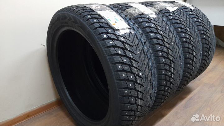Arivo Ice Claw ARW7 275/45 R21 110T