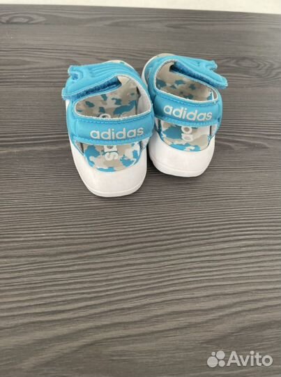 Сандалии adidas детские