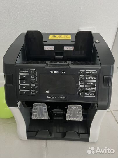 Счетчик банкнот magner 175