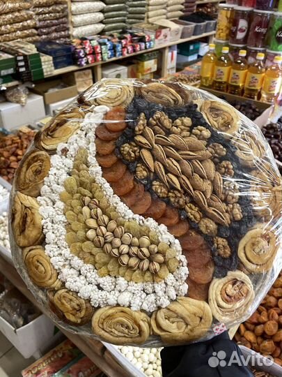 Орехи и сухофрукты