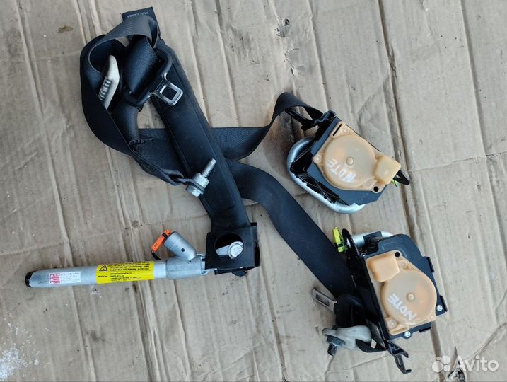 Ремень безопасности Nissan Note E11