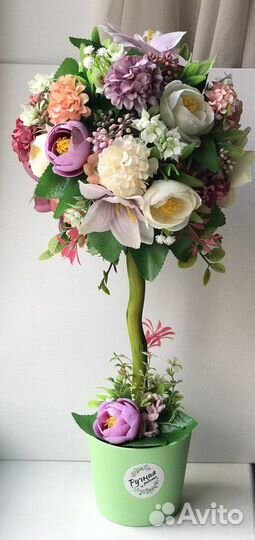 Топиарии, букеты из искусственной зелени и цветов