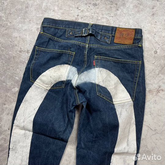 Это джинсы Evisu / W34