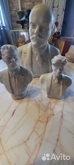 Бюст Ленина, бюст Горького,бюст Маяковского