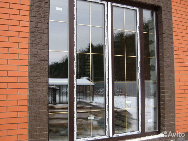 Окна коричневые цветные