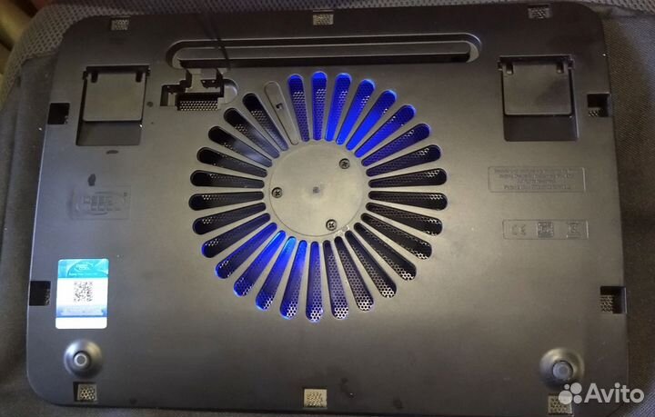Подставка с охлаждением для ноутбука