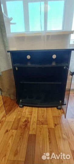 Тумба под телевизор